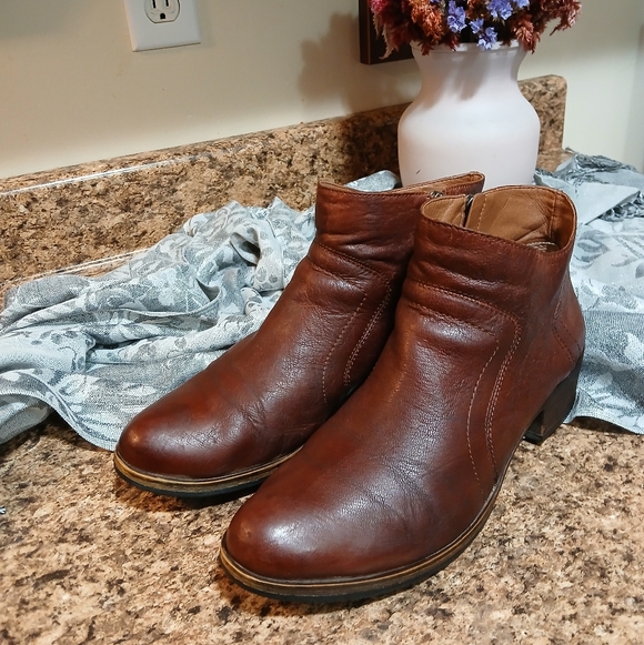 Lucky Brand Shoes - Lucky Brand Women's Size 9.5 Brown Leather Ankle Boots